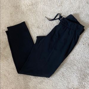 Lululemon black joggers size 6